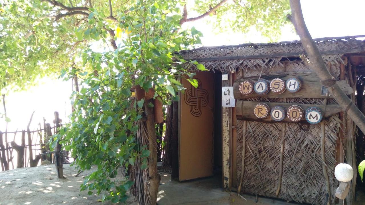Beach Hut Baie d'Arugam Extérieur photo